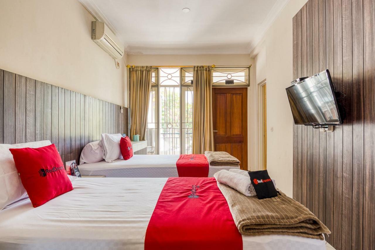Hotel Reddoorz Near Untag Surabaja Zewnętrze zdjęcie